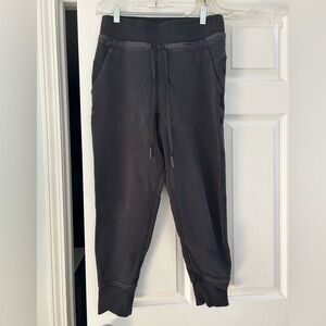 Cuffed ankle joggers